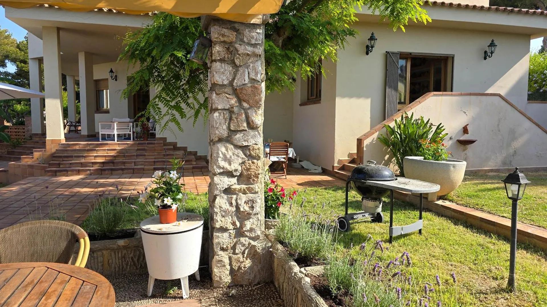 Villa El Faro By Hello Homes Sitges Vilanova i la Geltrú 0*,  Španělsko